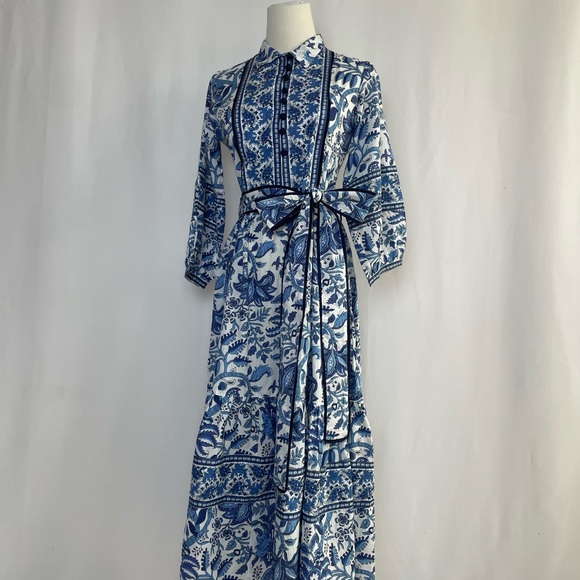 Elegant Blue Floral Midi Dress - Picture 5 of 5